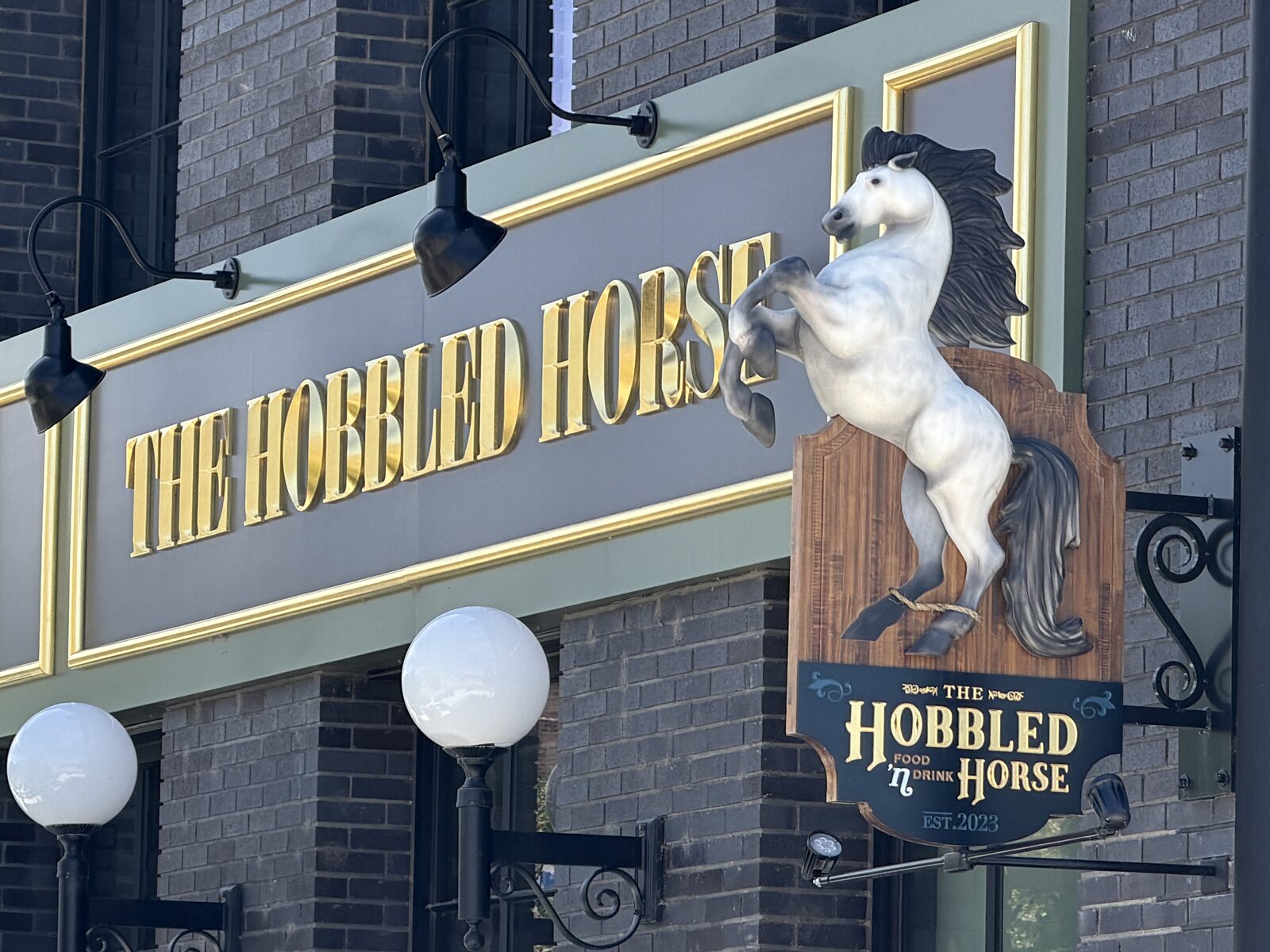 The Hobbled Horse exterior sign